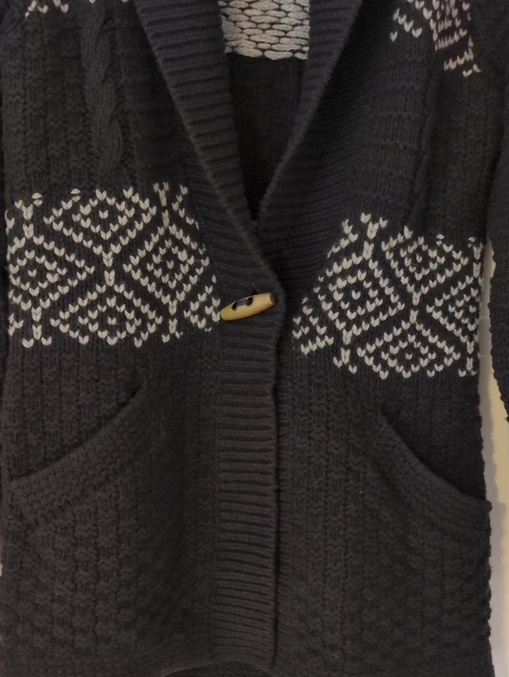 L. L. Bean Signature Series Cardigan Sweater. - Picture 5 of 5